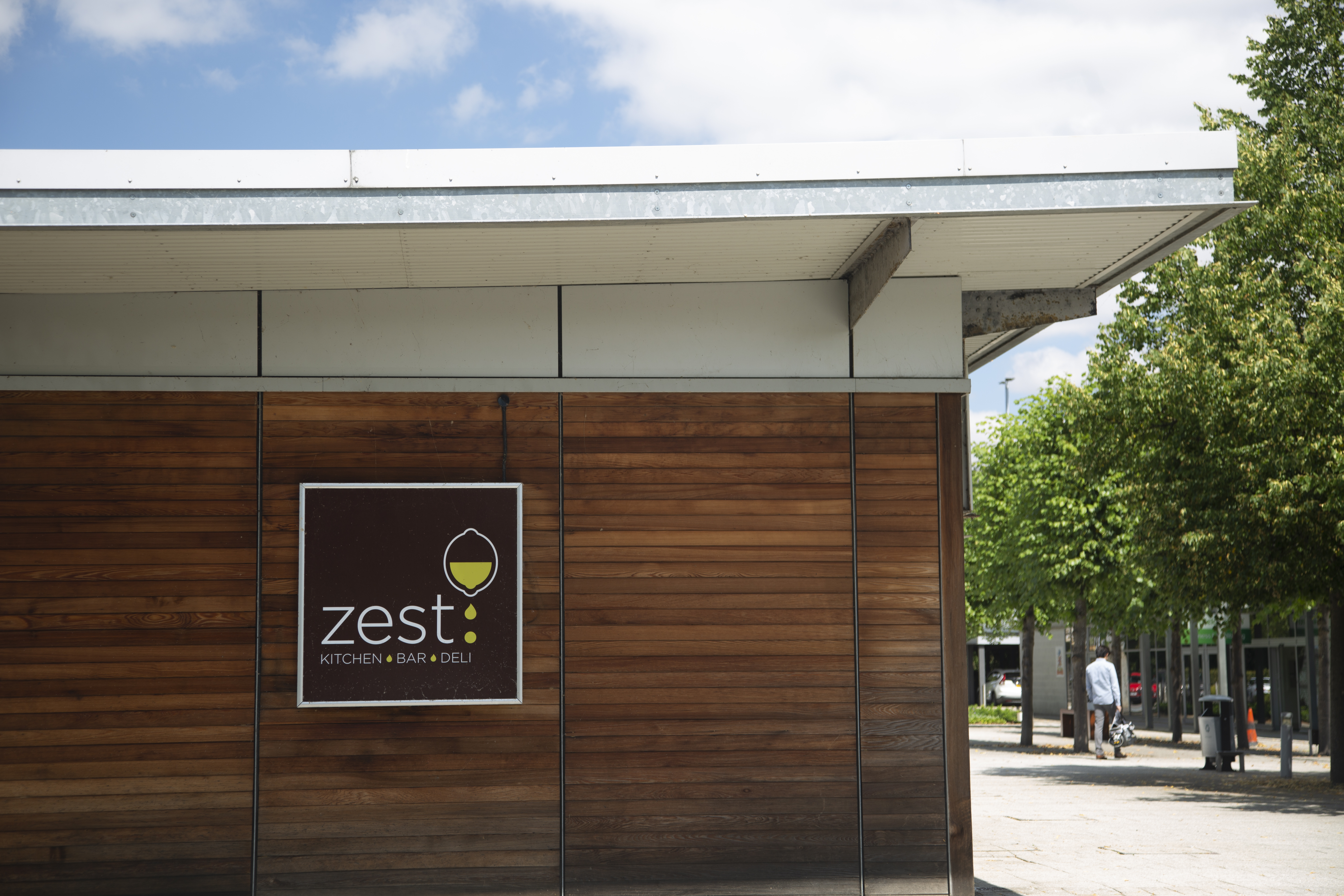 Zest Eating Out At Green Park Reading