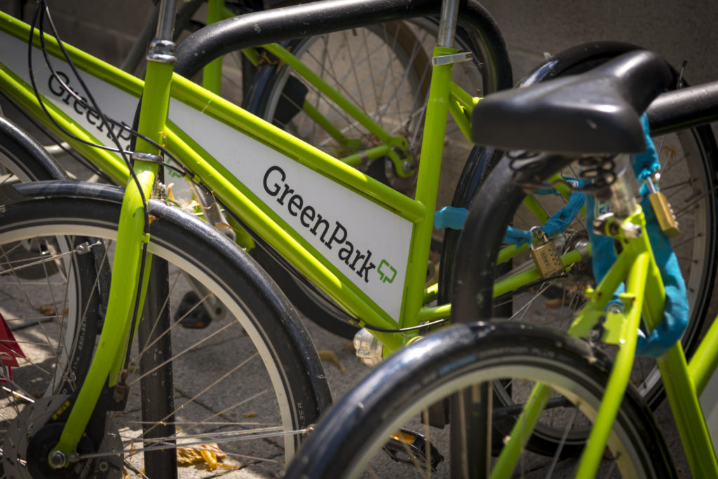 can you cycle in green park